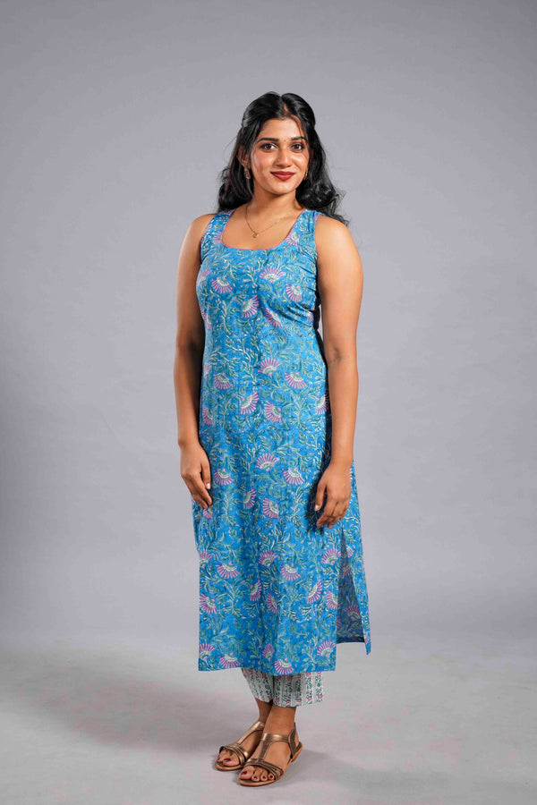 Turquoise Sanganeri Sleeveless Kurta Set image 0