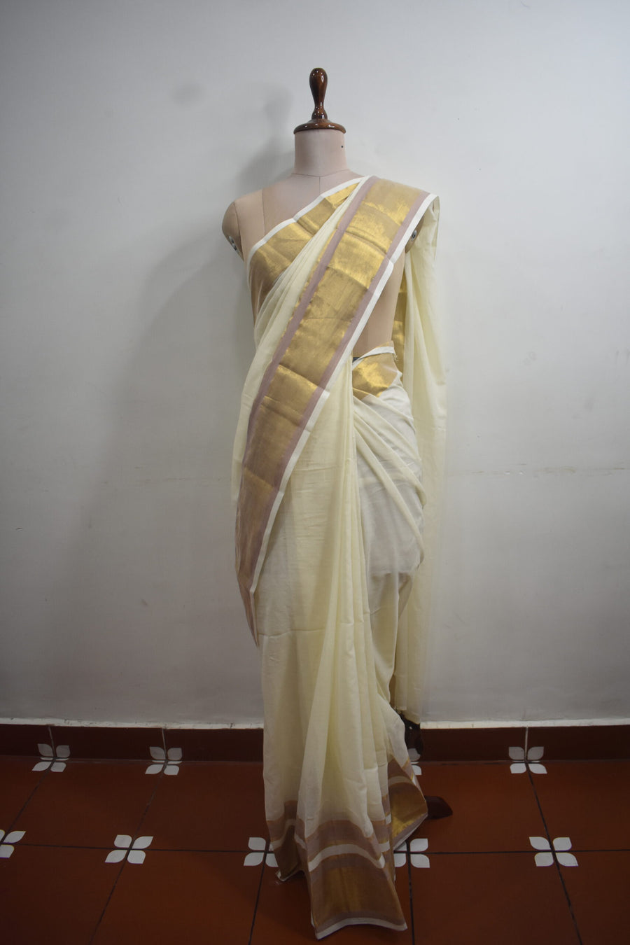 Mul Cotton Saree image 0